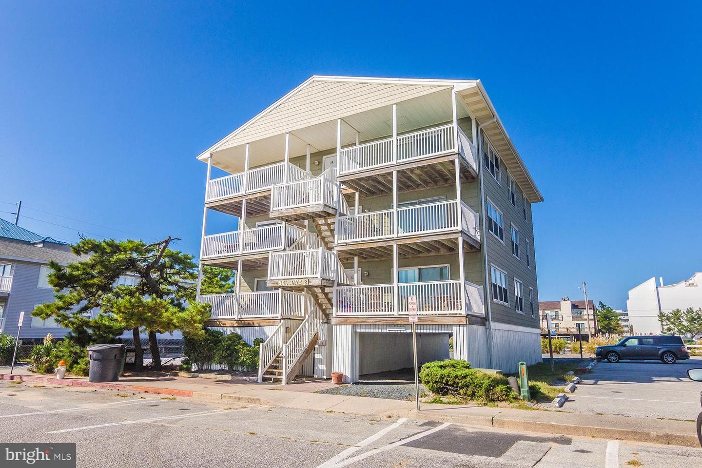 8 74th Street #3w, Ocean City
