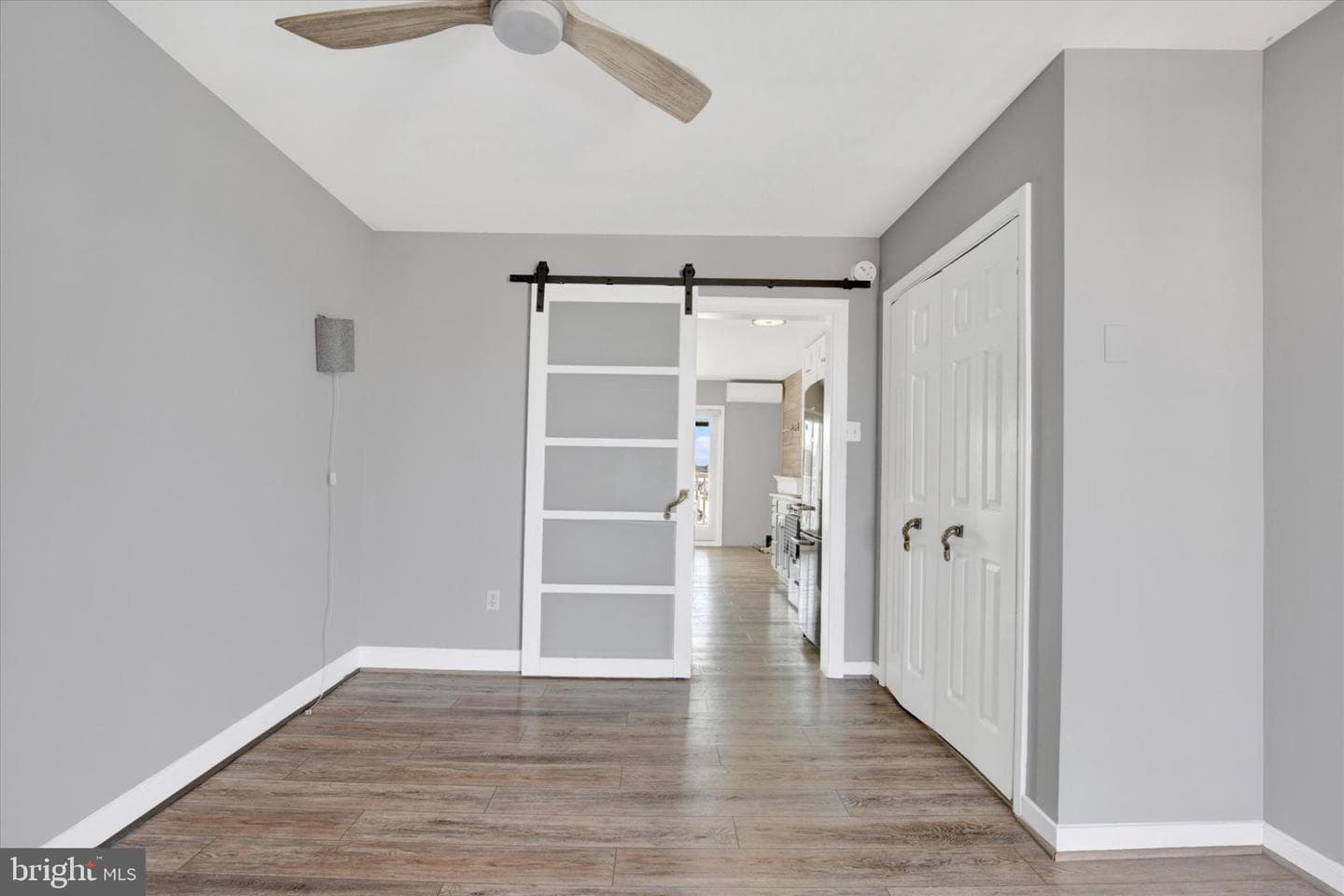 225 26th Street #21 photo 6