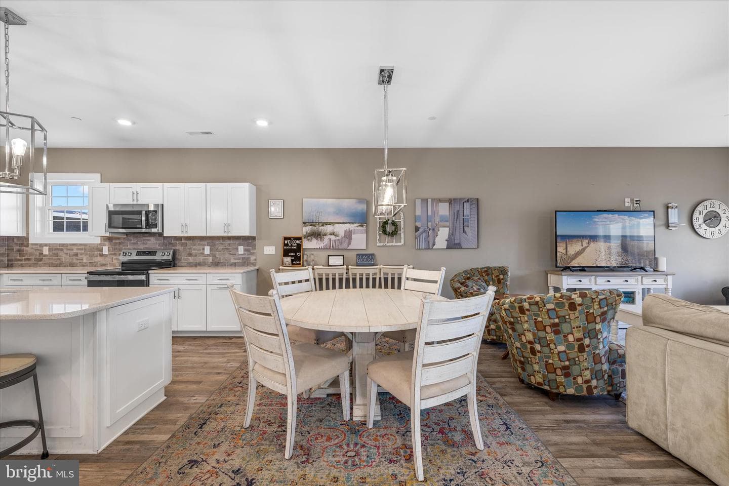 5740 Wilmington Lane photo 8