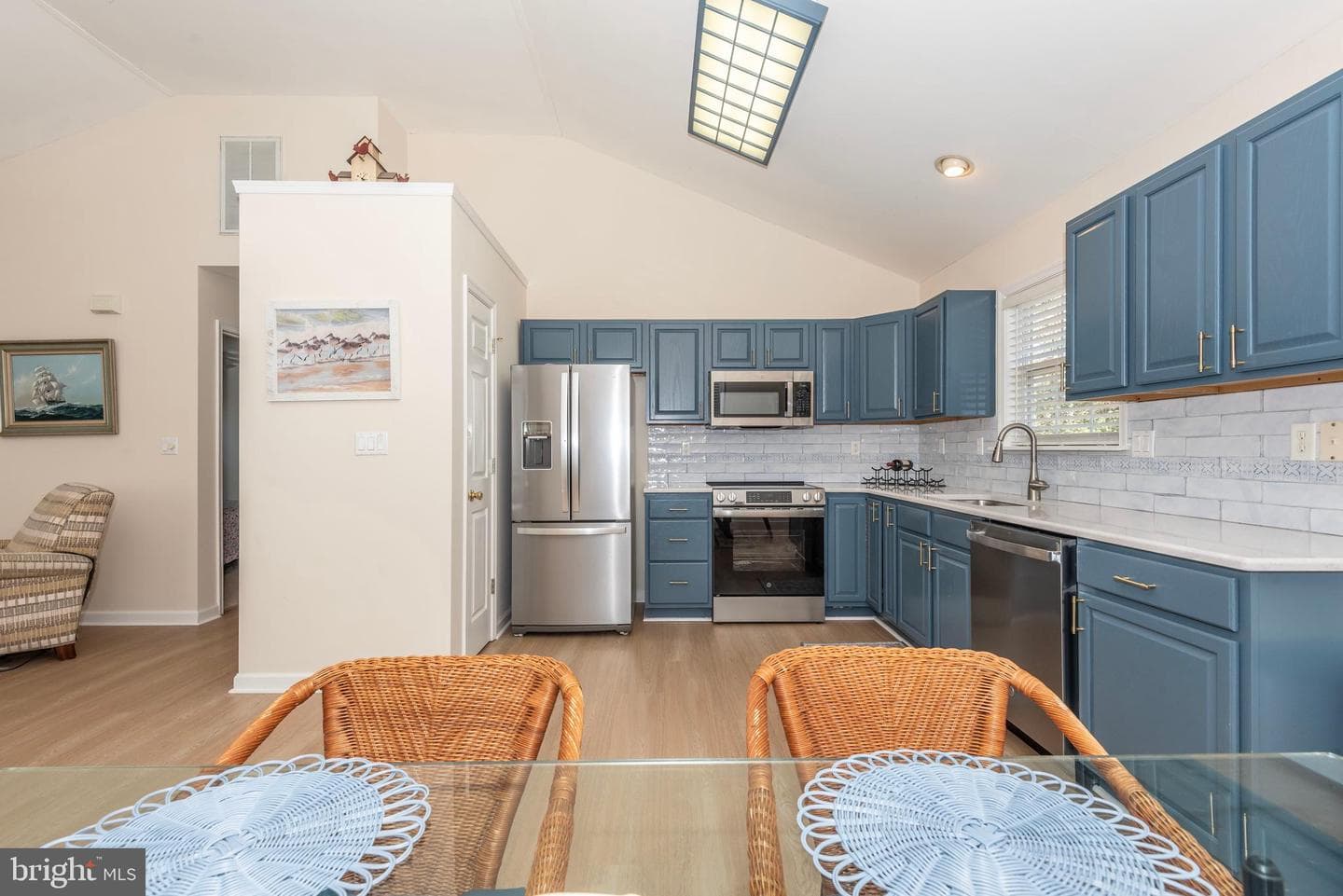14 Garrett Drive photo 3