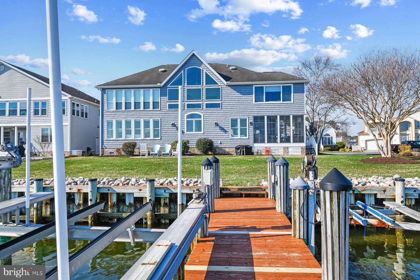 46 Boatswain Drive photo 2