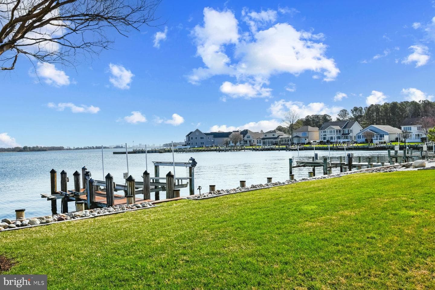 46 Boatswain Drive photo 3