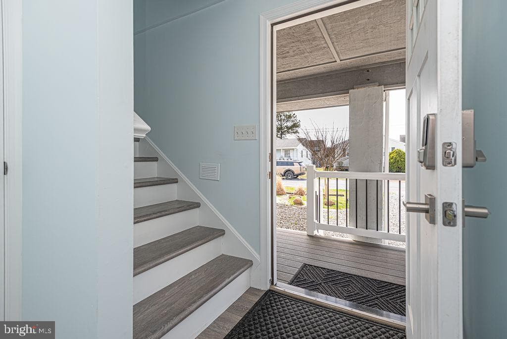 10404 New Quay Road photo 9