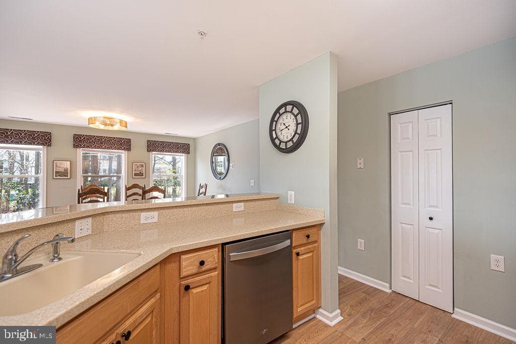 7710 Yacht Club Drive #314 photo 29
