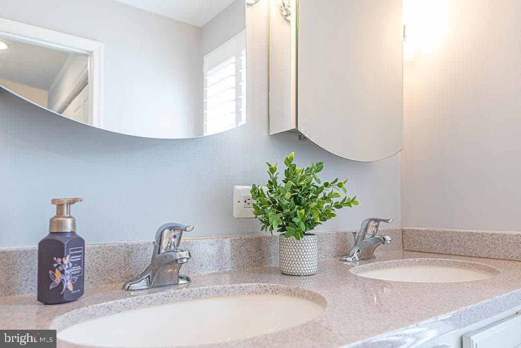 7710 Yacht Club Drive #314 photo 47