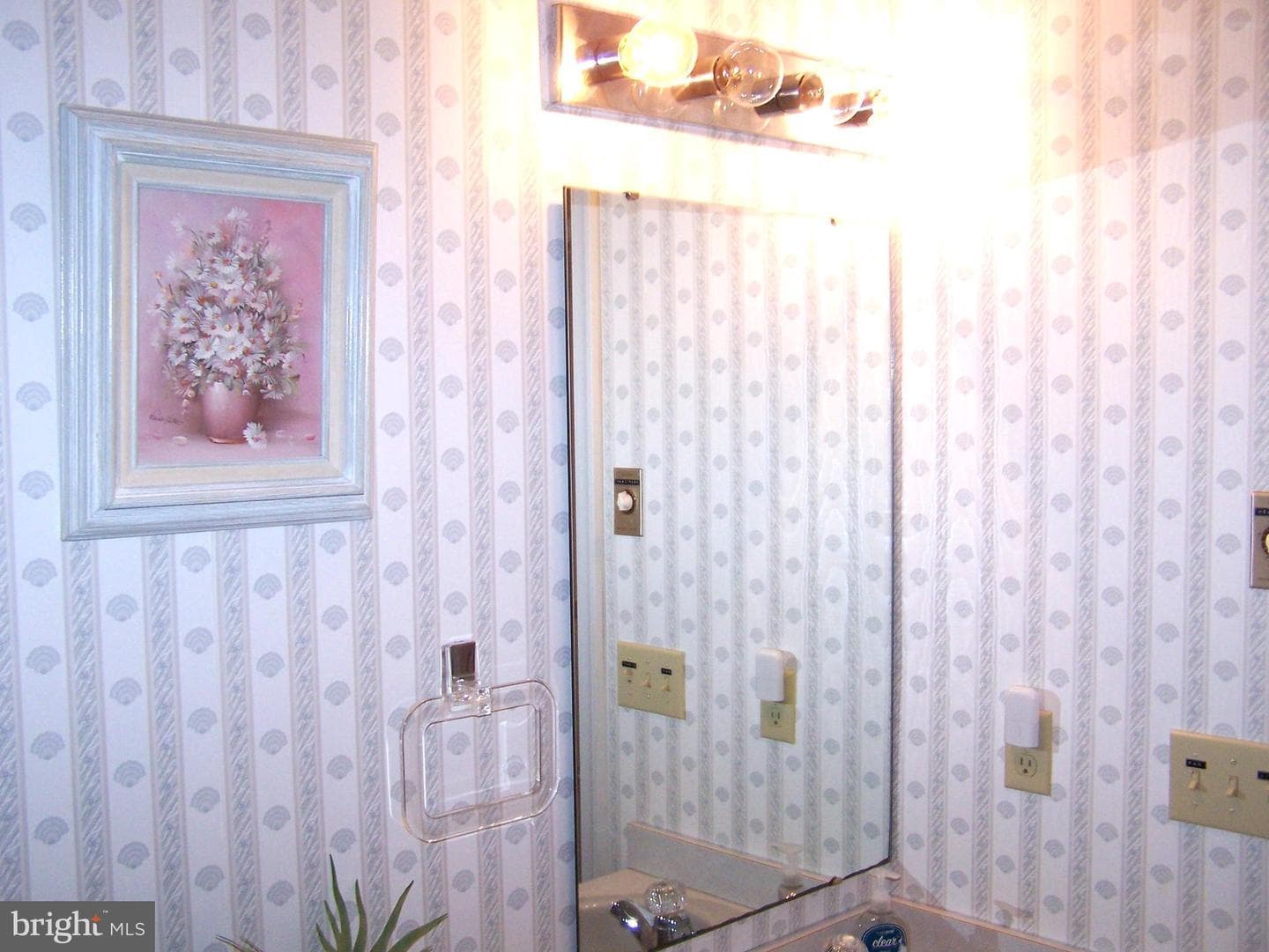 112 Sea Breeze Drive photo 29