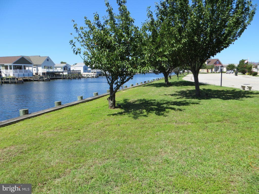 112 Sea Breeze Drive photo 54