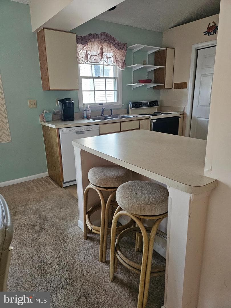 48 Windjammer Road photo 14