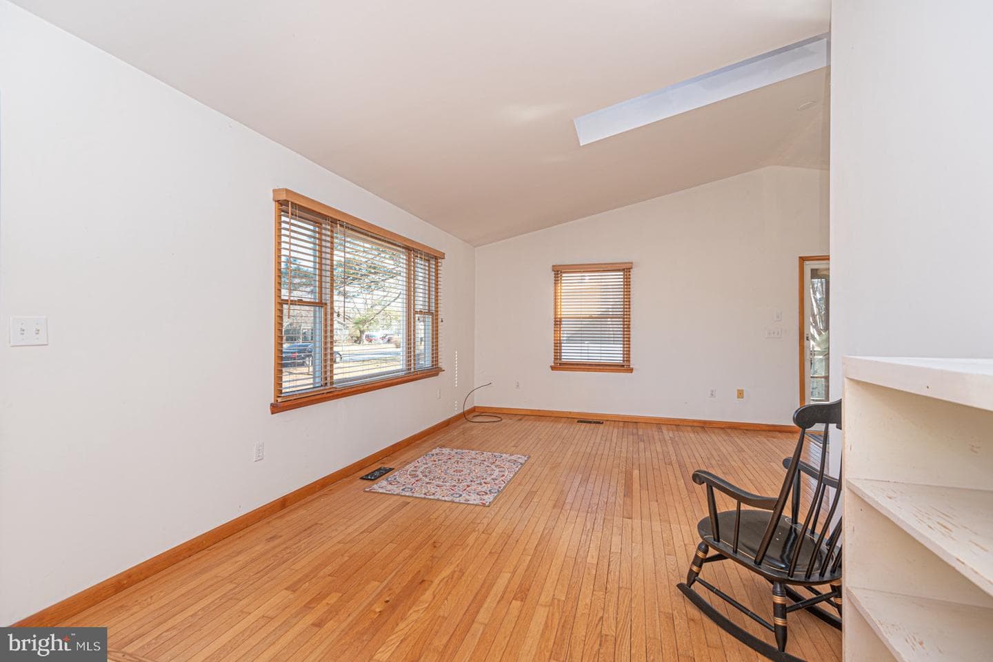 10333 Tudor Rd photo 5