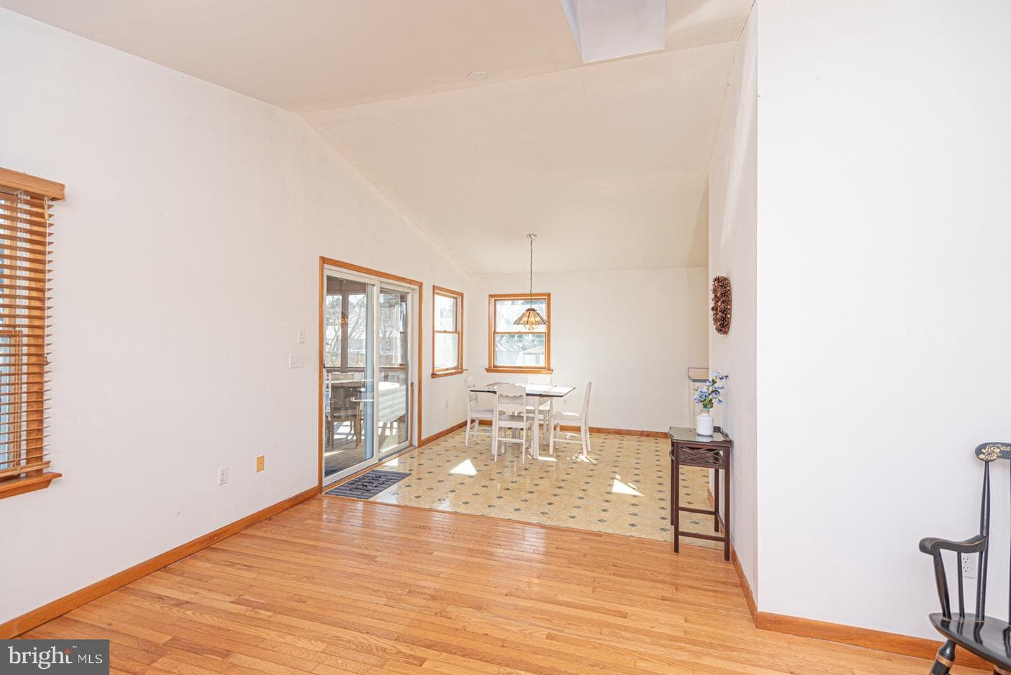 10333 Tudor Rd photo 7