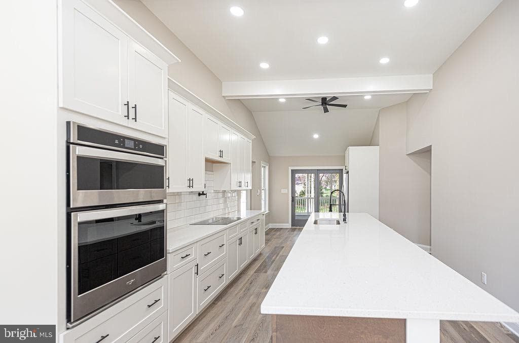 9405 Lake View Drive photo 15