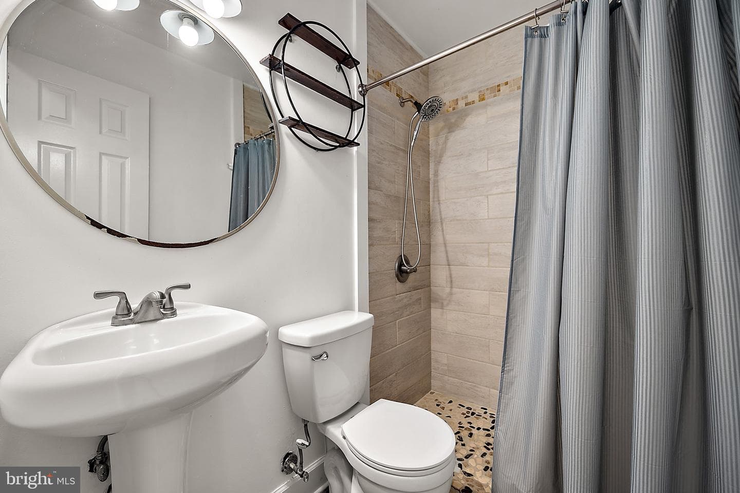 106 Talbot Street #101 photo 29