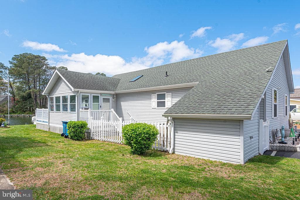 414 Ocean Pkwy photo 11