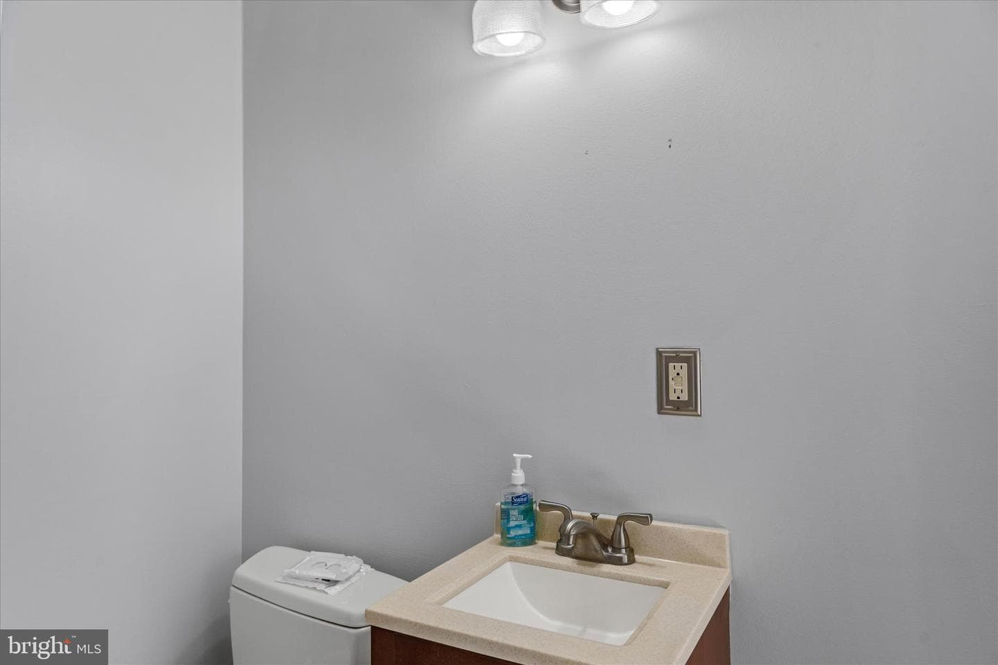 407 Lark Ln # 11203 photo 16