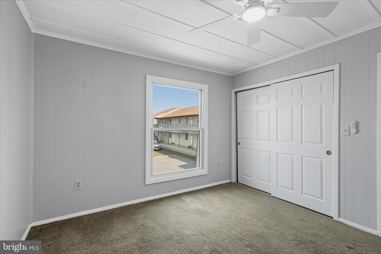 407 Lark Ln # 11203 photo 18