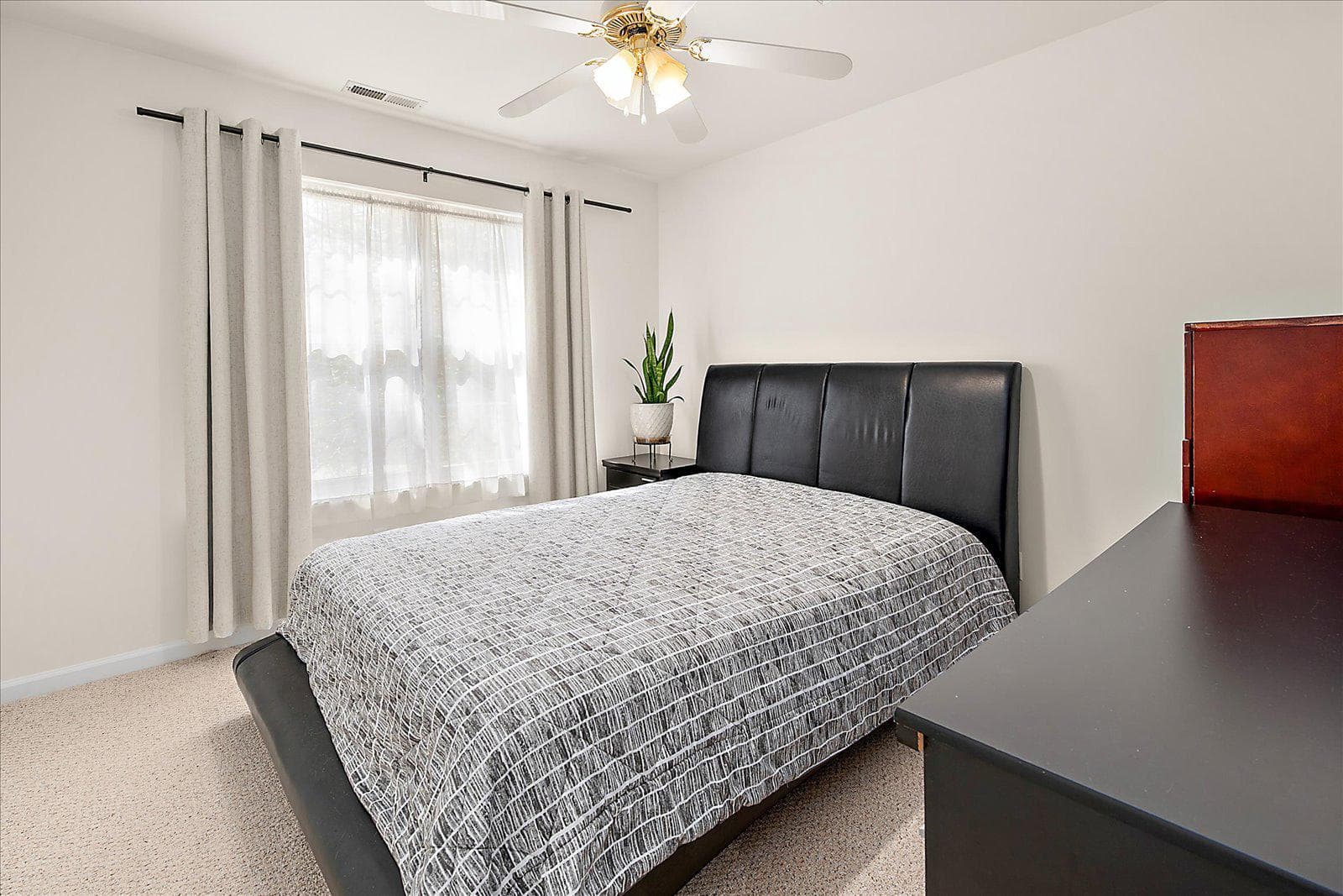 2 Moonraker Road photo 26