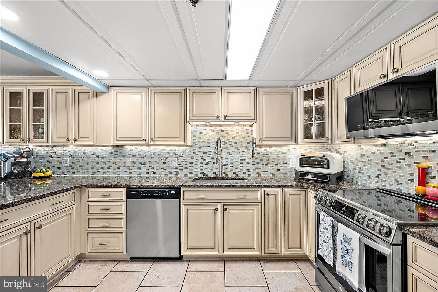 8105 Atlantic Avenue #604 photo 19