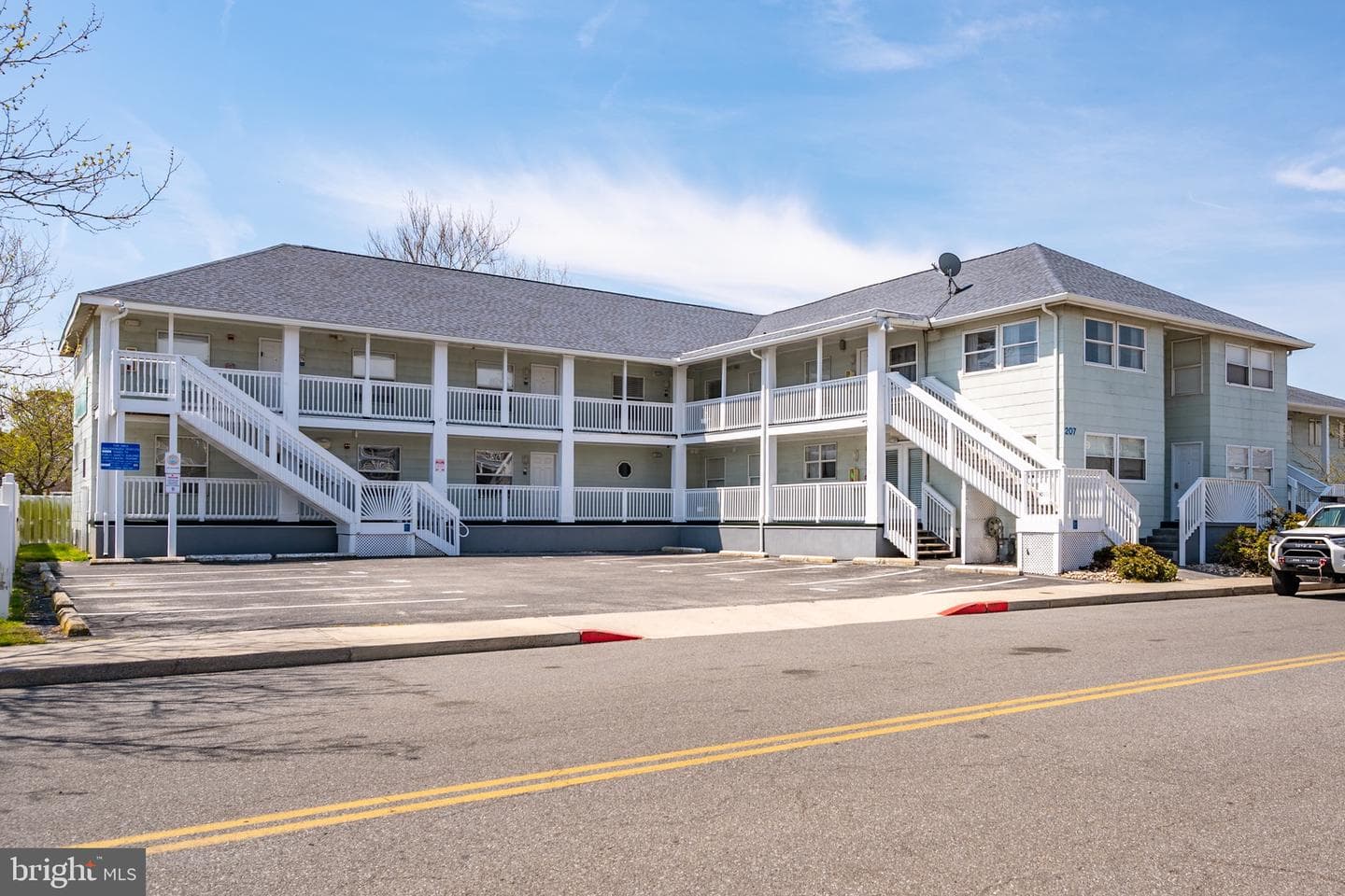 207 8th Street #203e, Ocean City
