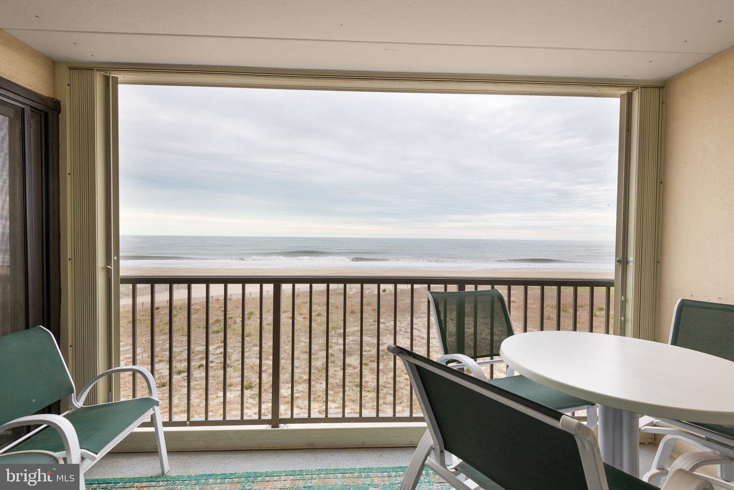 5801 Atlantic Avenue #305 photo 2