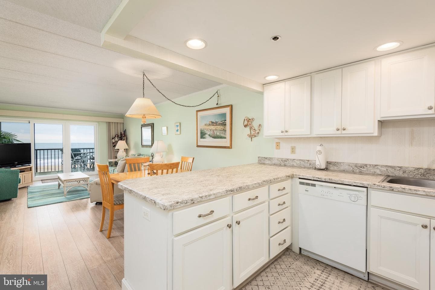 5801 Atlantic Avenue #305 photo 7