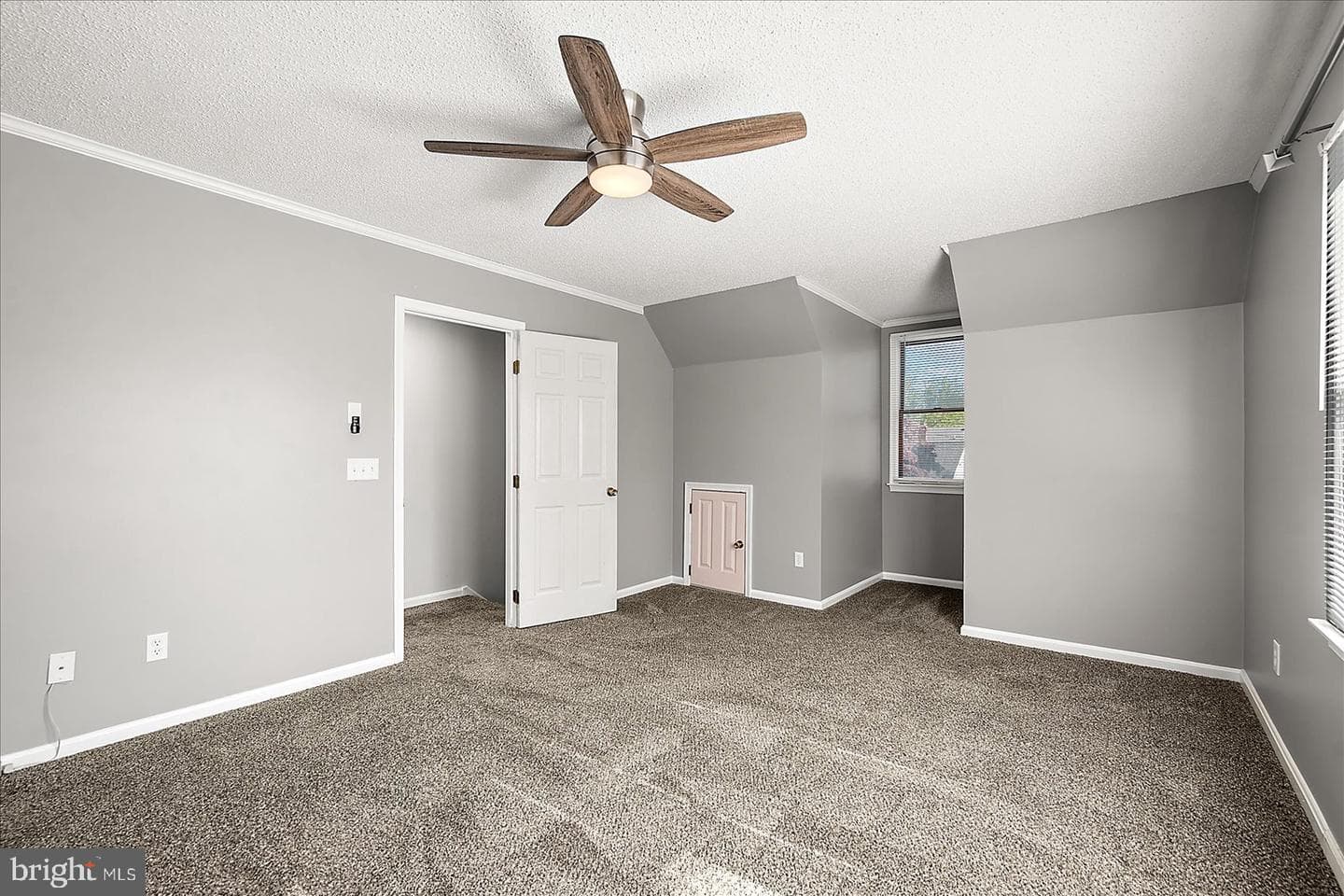 12912 Pine Street photo 29