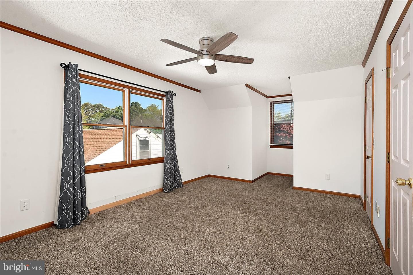 12912 Pine Street photo 33
