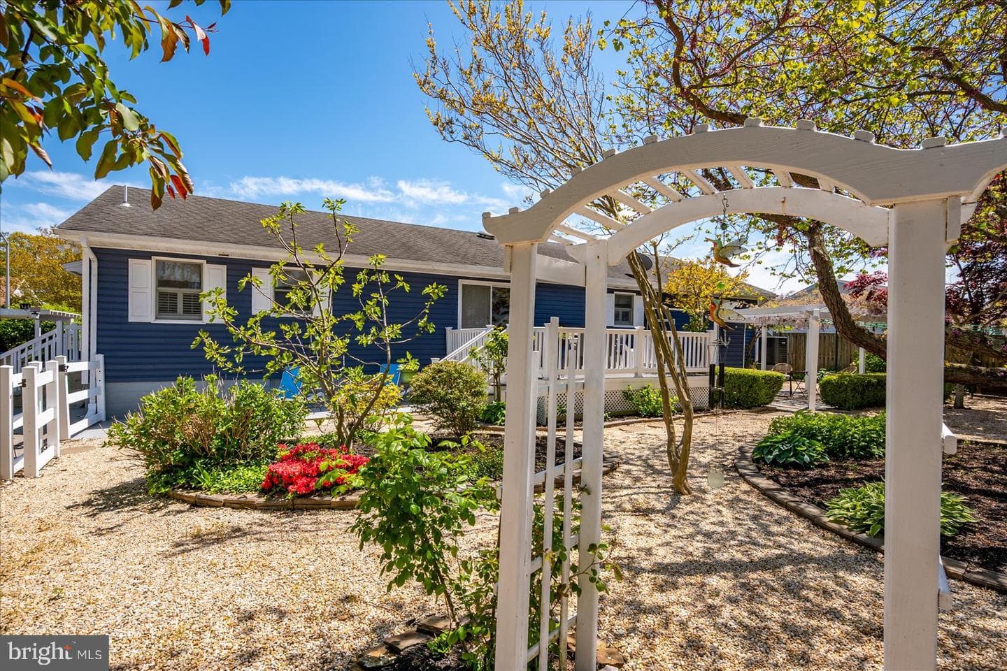 14107 Laurel Ave photo 32