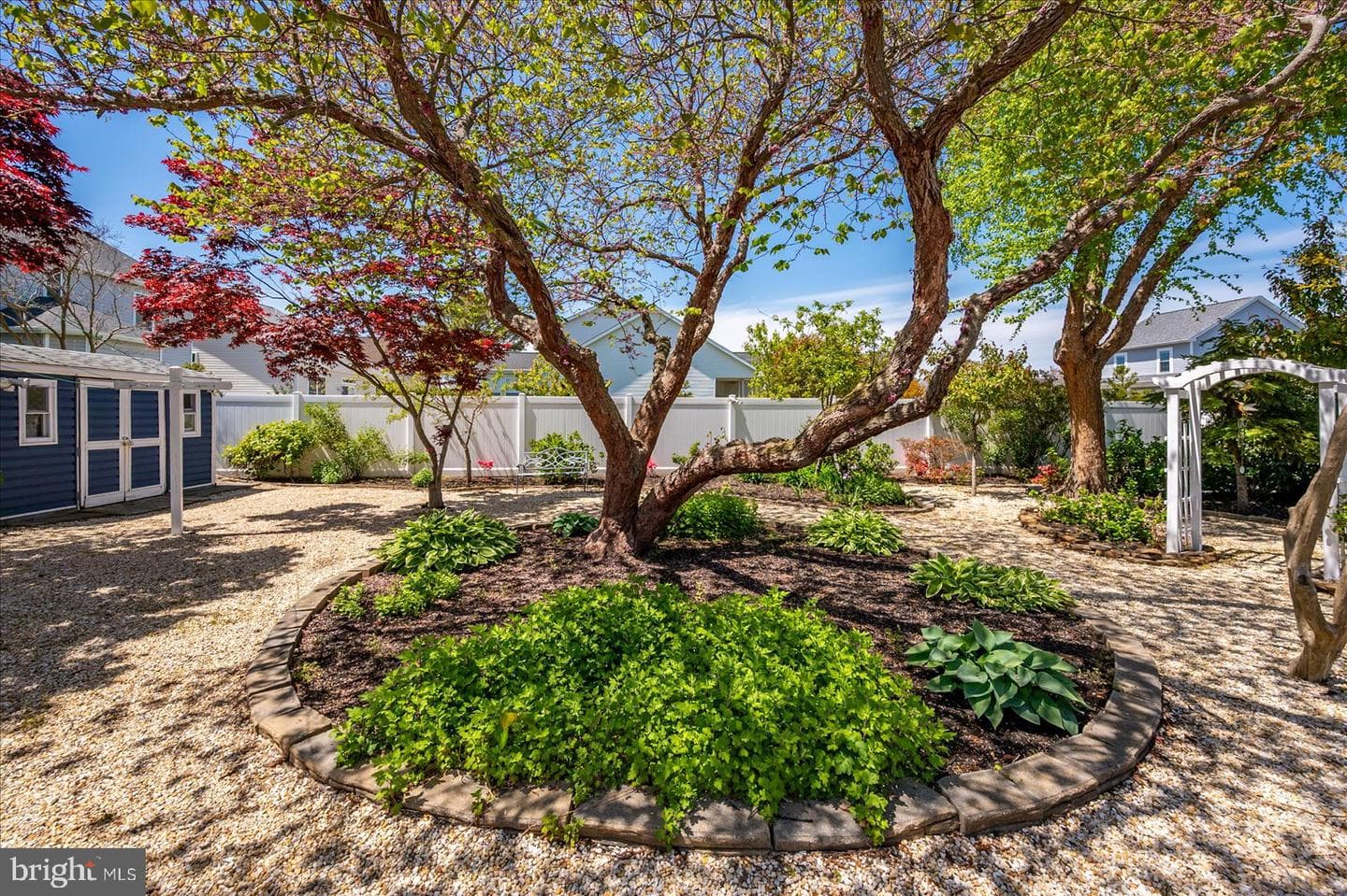 14107 Laurel Ave photo 33