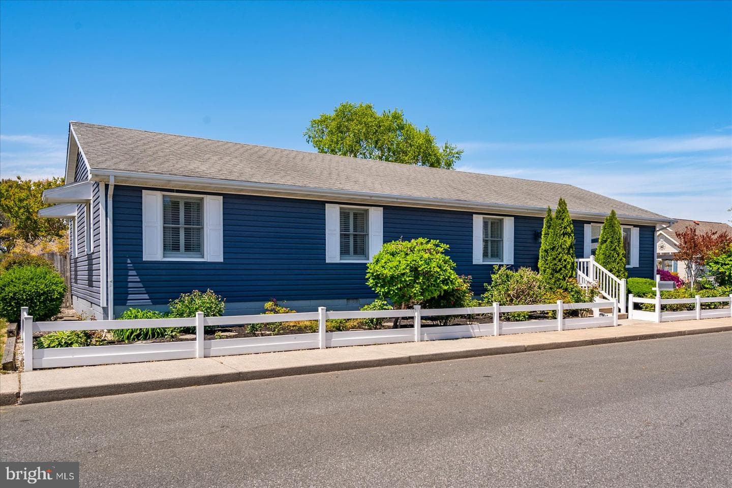 14107 Laurel Ave photo 42