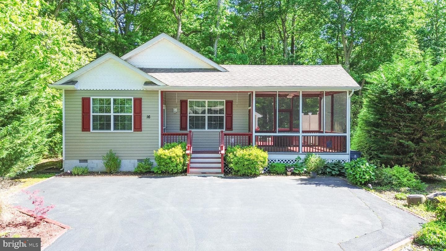 16 Juniper Court