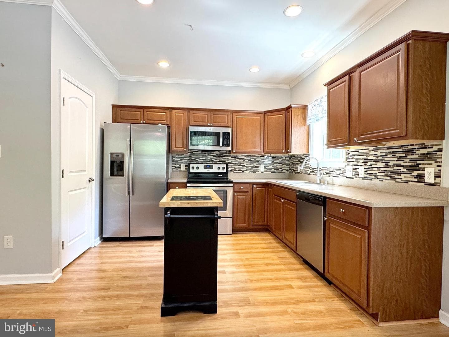 16 Juniper Court photo 29