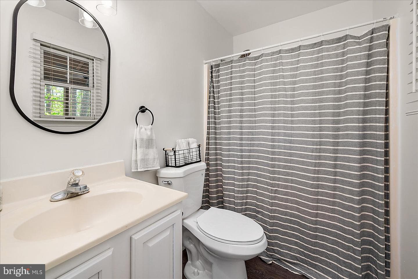 8 Bridgewater Road photo 28
