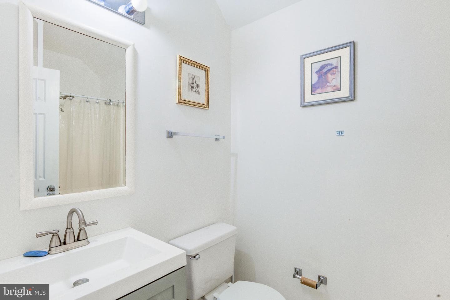 127 Nottingham Lane photo 39