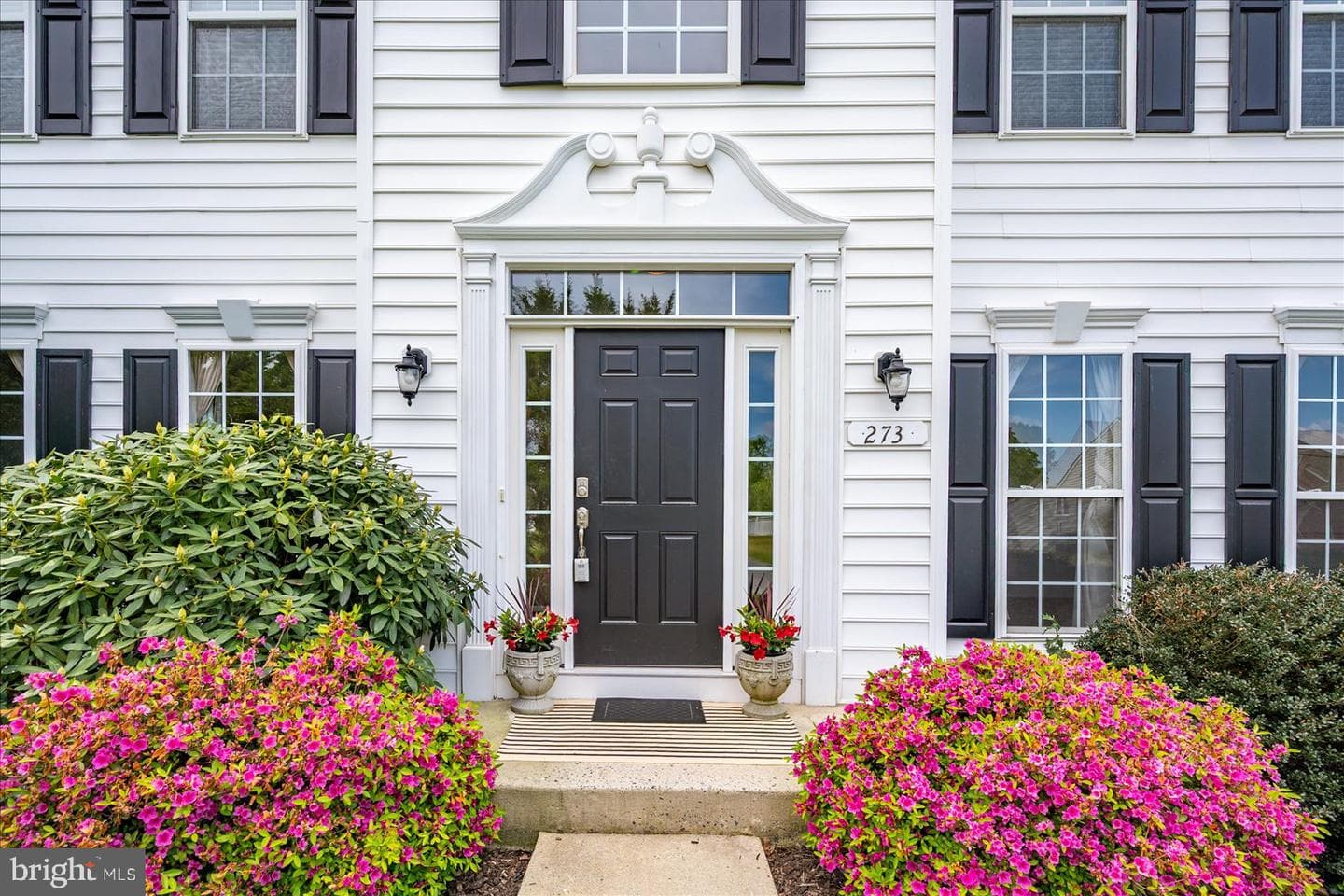 273 Powell Circle photo 4