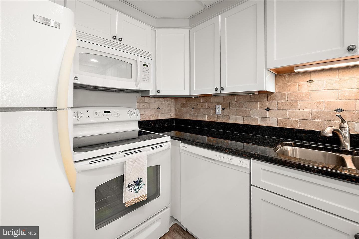 5701 Atlantic Avenue #3n photo 12