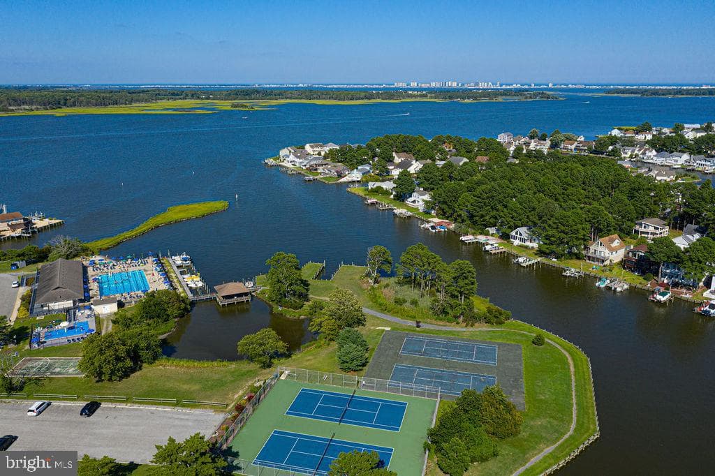 6 Southwind Court photo 81