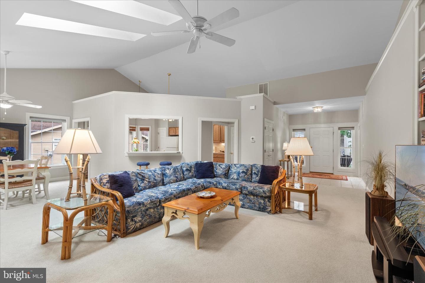 11 Burr Hill Drive photo 12