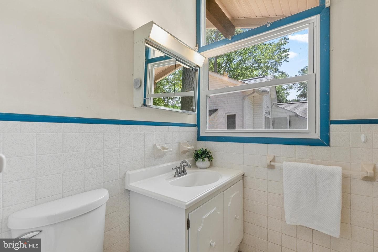 25 Seabreeze Road photo 21