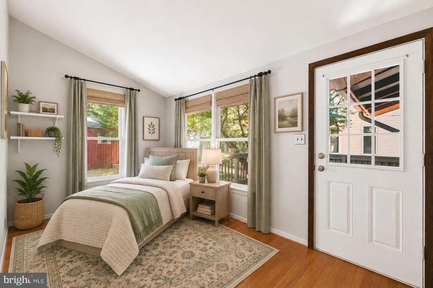 25 Seabreeze Road photo 28