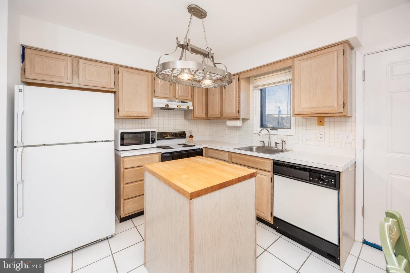 10431 Brighton Road photo 4