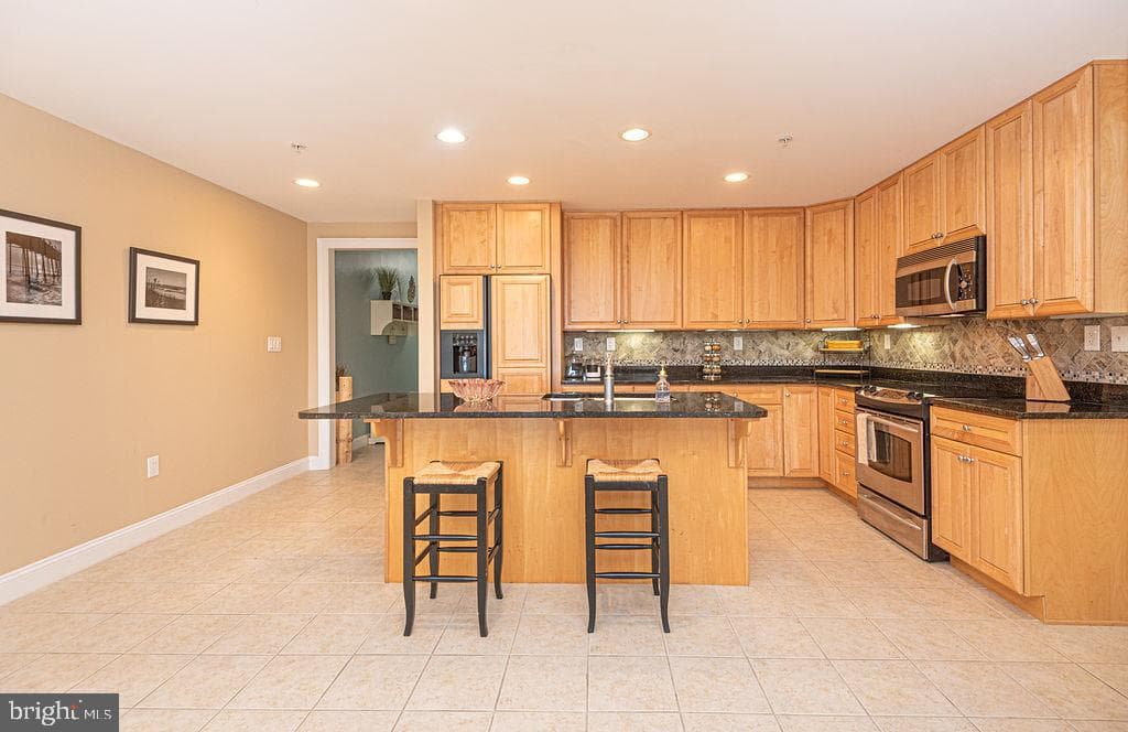 301 14th St # 205 photo 5