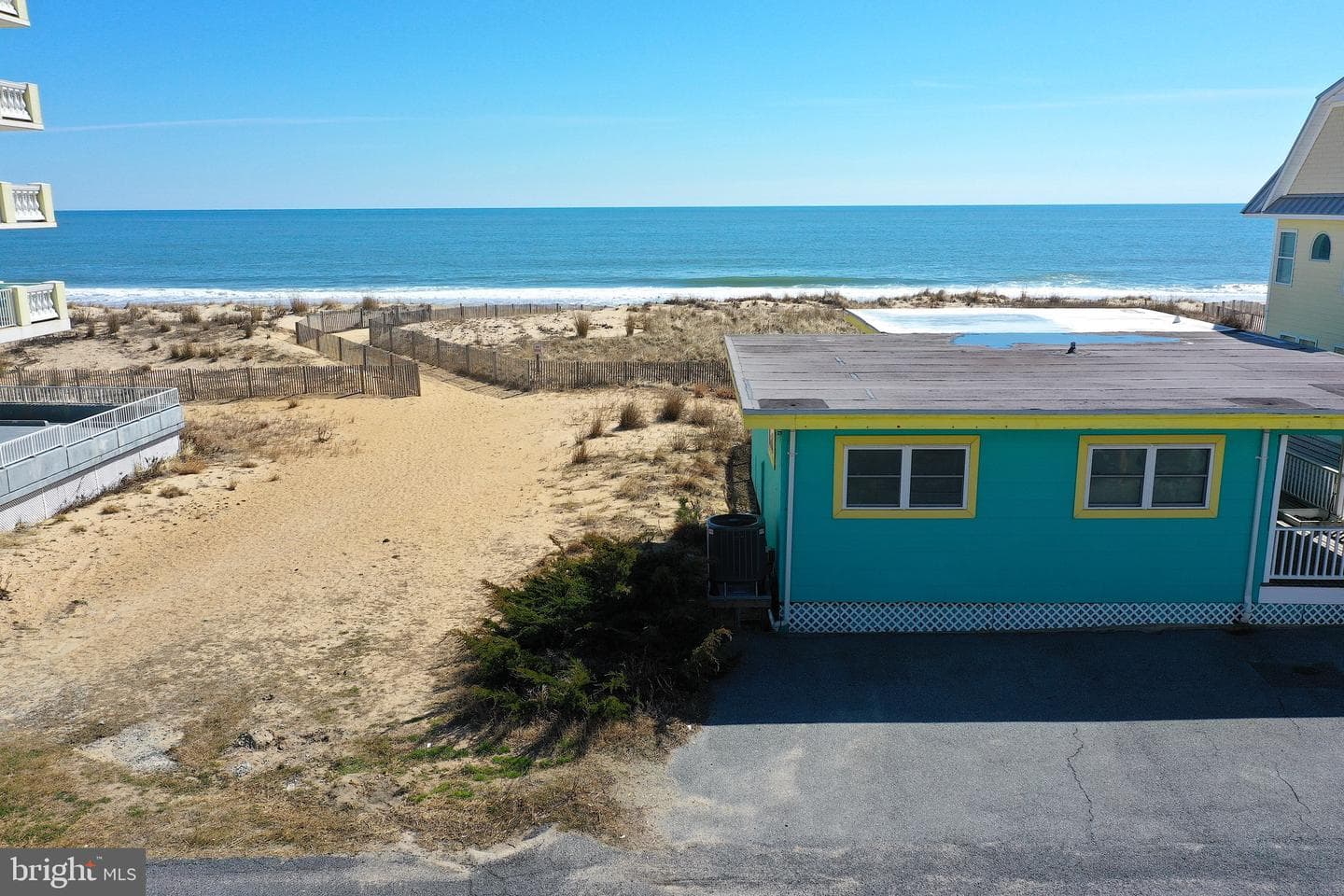 8305 Atlantic Avenue photo 21