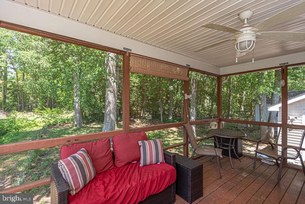 17 Greenwood Lane photo 15