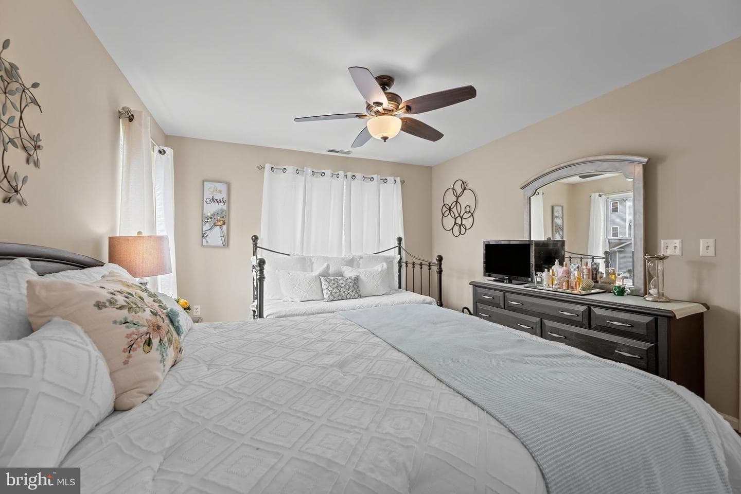 7411 Yacht Club Drive #12402 photo 29