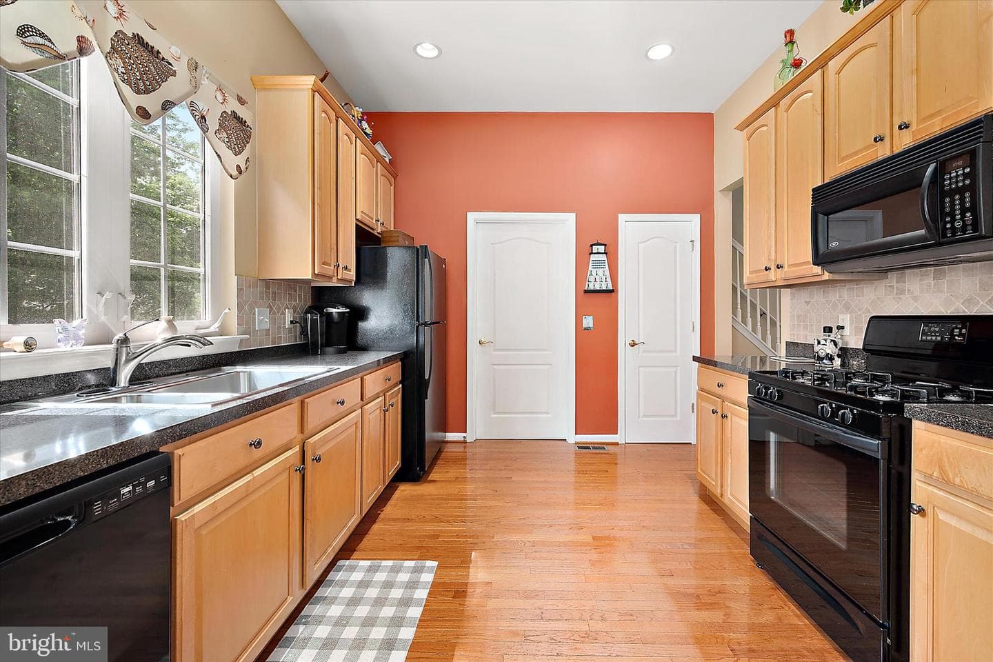 95 Chatham Court photo 19