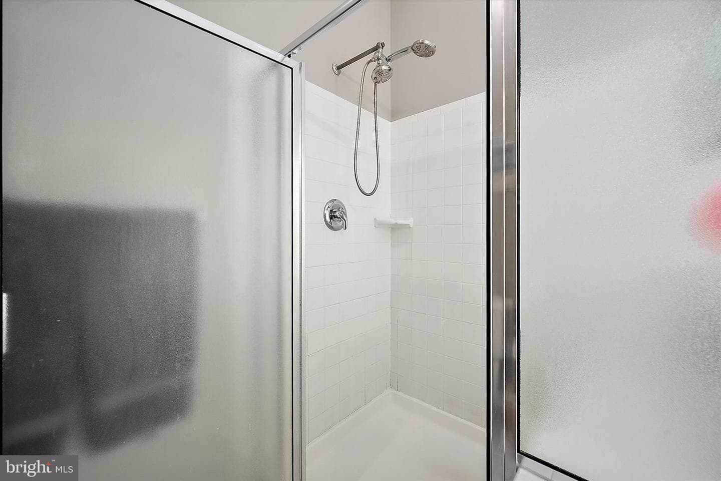 95 Chatham Court photo 37