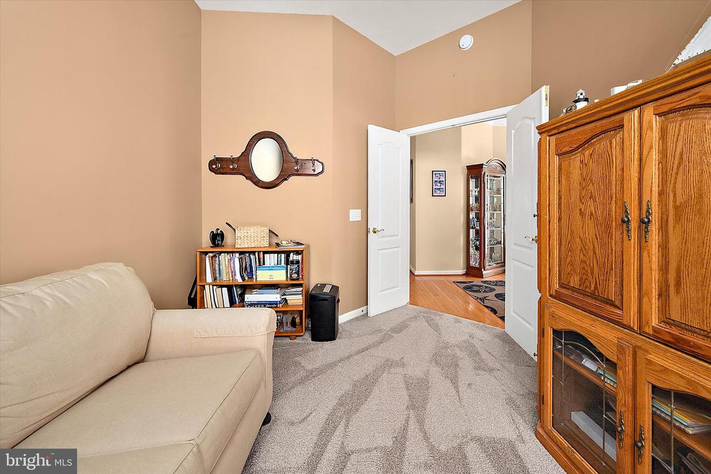 95 Chatham Court photo 44