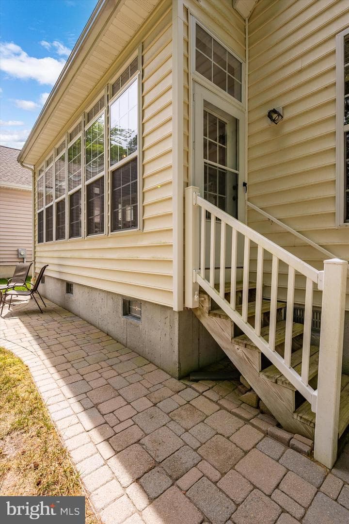95 Chatham Court photo 63