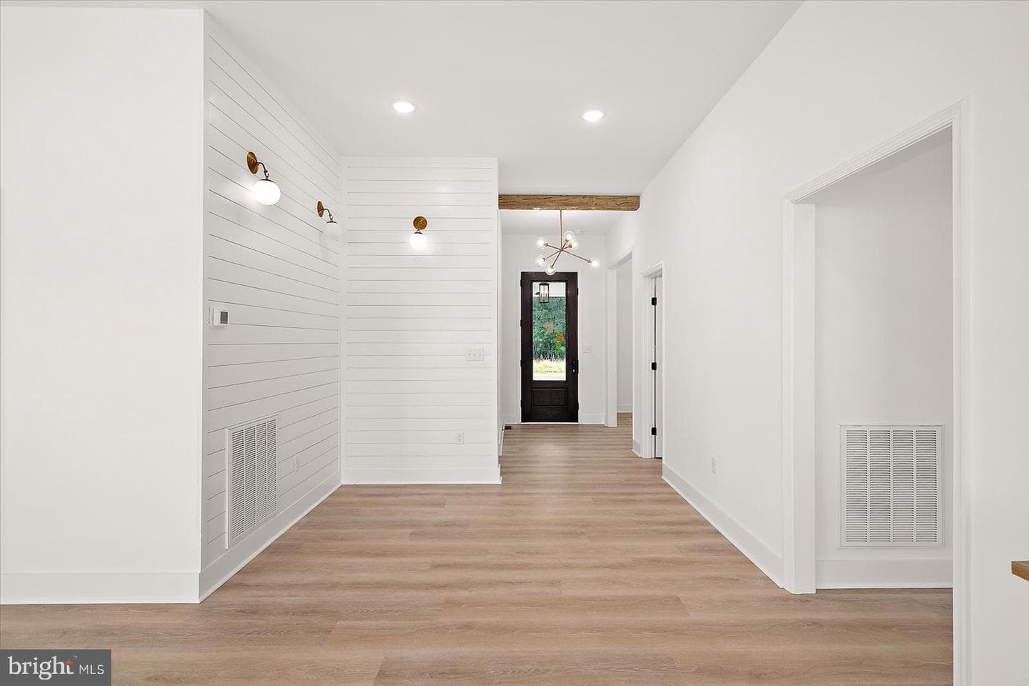 75 King Richard Road photo 6