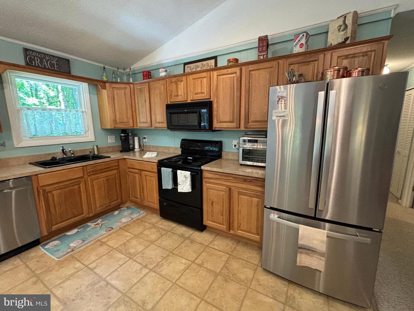 126 Camelot Circle photo 15
